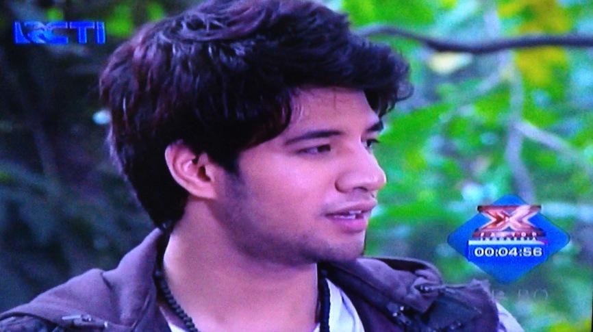 DV__R's tweet photo. Rara muncul numpang lewat doang tapi:'3 @AmmarZoni @rantyaprilyy #7mh http://t.co/MbKfDi5eFu