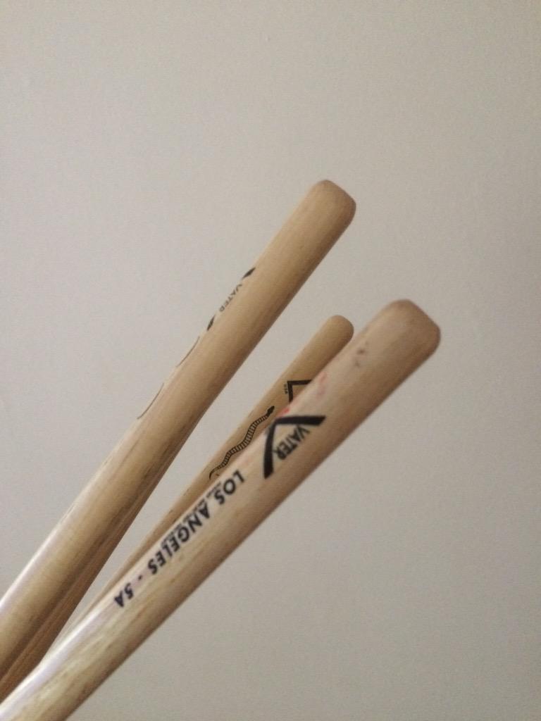 Gigging tonight with <a href="/SearuUK/">Searu</a> Can't go wrong with <a href="/VaterDrumsticks/">Vater Drumsticks</a>