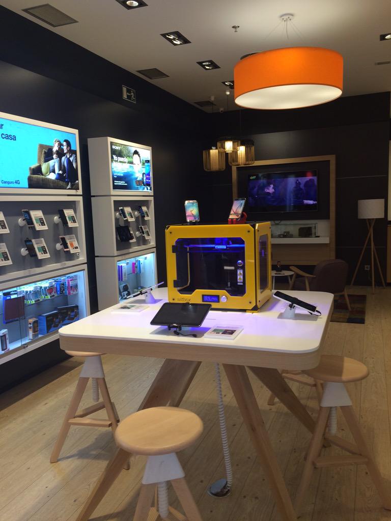 Univecs's tweet image. Hoy una gran #ExperienciaOrange en @orange_es @TresAguas con #witbox3D de @bqreaders. @BigarSolucion
