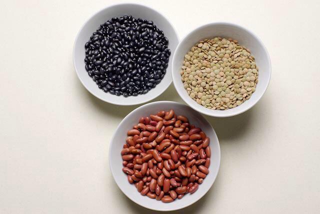 klarasenior's tweet photo. Los granos combinados con cereales, aportan una proteína similar a la d las carnes rojas, pollo o pescado #Nutrición http://t.co/EkuwhDlALe