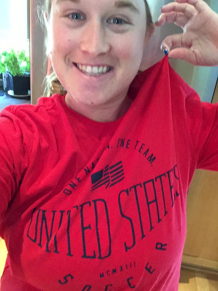 LizzyPim's tweet photo. Ready for USA vs. China!! #SheBelieves #ComeTogether #1N1T http://t.co/ZYuRoHLtIU