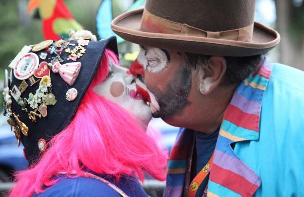 <a href="/JoeStoopid/">JoeStoopid</a> <a href="/blackinvader1/">Black Invader</a> <a href="/Whitekaps/">WHITEKAPS</a> @punkrockpicnic