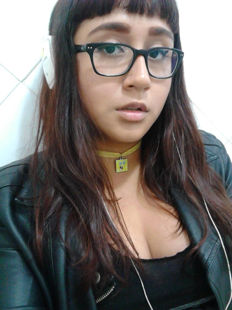 sadprettyboys's tweet image. surprise bihtc!! im nonbinary too!!! (They/them), ive only told a few people 😱 Love me 🐰🌈 #nonbinaryvisibility 👍💕🐸