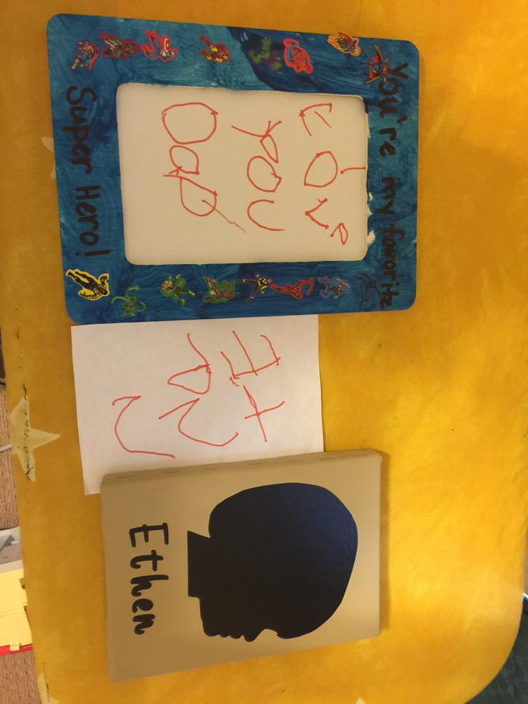 SgtSims0352's tweet photo. Best Father's Day present ever
#DadsRock #pricelessart http://t.co/5XrxA6O09x
