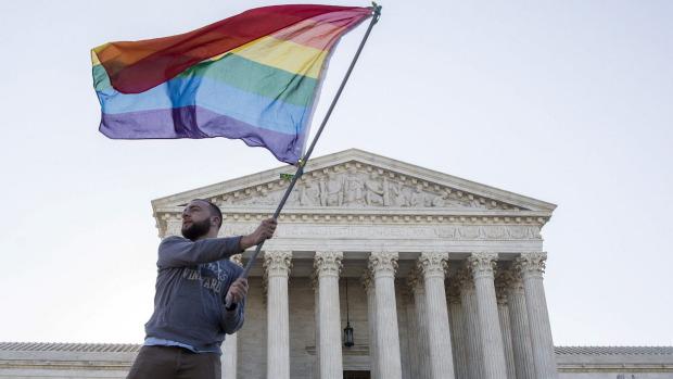 Good morning! The US Supreme Court has legalised gay marriage across the nation. #LoveWins bit.ly/1CyW2zx