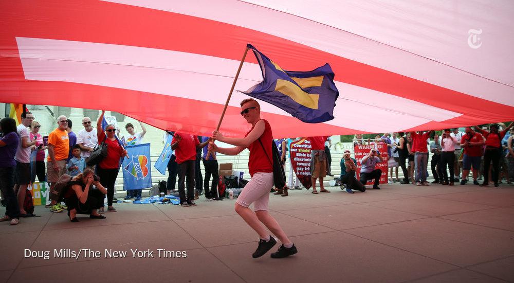 nytimes's tweet photo. Live coverage from the Supreme Court's ruling on same-sex marriage http://t.co/4HtCoayiom http://t.co/EId2REPDny