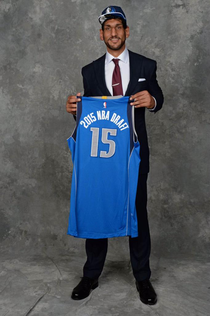 We call dibs on the first <a href="/dallasmavs/">Dallas Mavericks</a> Satnam Singh jersey <a href="/mcuban/">Mark Cuban</a> 😁 #Mavs