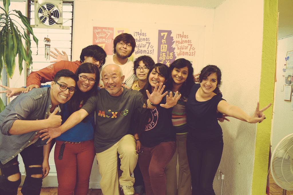 hippomexico's tweet photo. Amigos multilingรผes por todo el mundo!!! #hippostyle #congresohippo15 http://t.co/P9L0sqDxNY