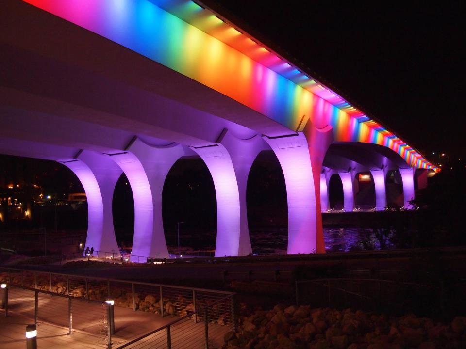 leeenzyy's tweet photo. THIS IS SO BEAUTIFUL AW

#LoveWins http://t.co/5UWJtfKHOT