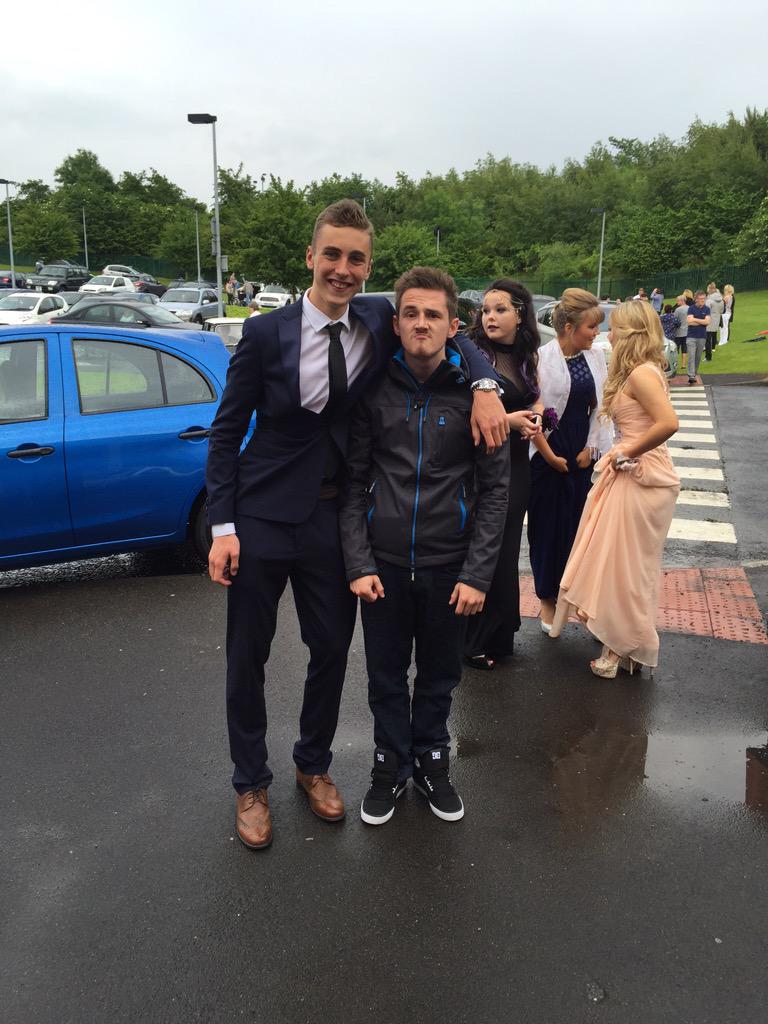 Syndicate's tweet photo. He's 16 and 6"4 - I'm 22 &amp; 5"10! http://t.co/uZT9dcv0nC
