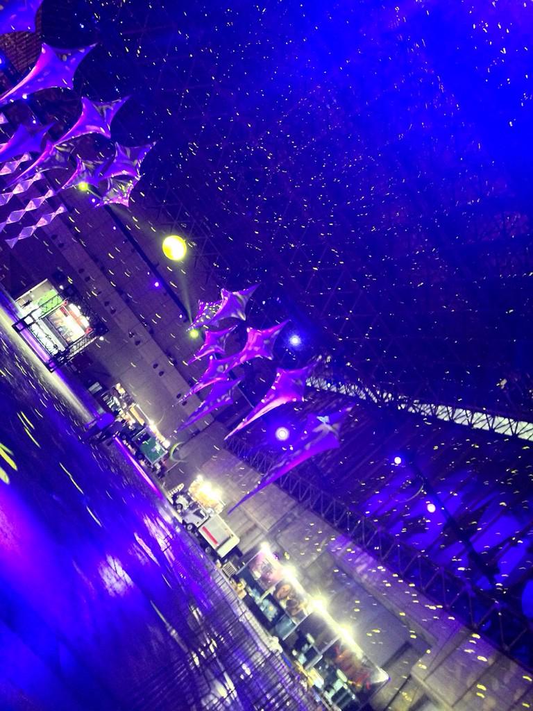 SUGIZOofficial's tweet photo. EDEN、楽しいよー。お世話になっているブランドや仲間のブースが盛りだくさん。みんな是非満喫してね！  SGZ http://t.co/0VMtQ0wJTC