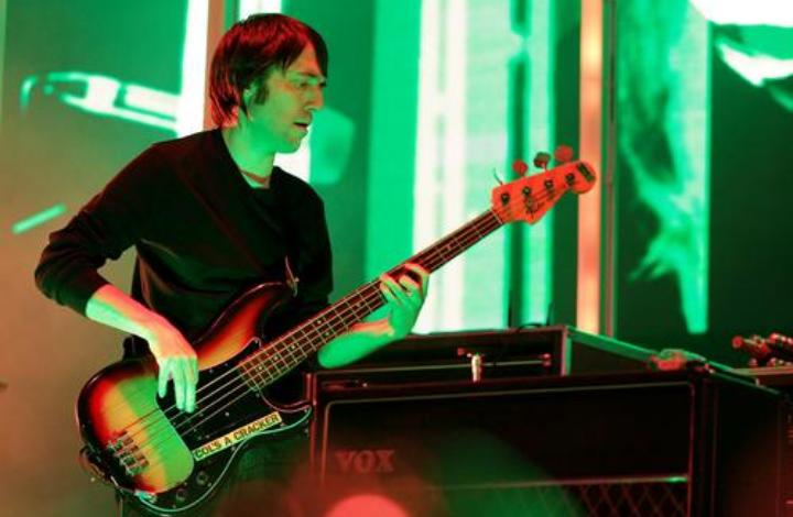 Happy 46th birthday to Colin Greenwood of Radiohead!! 