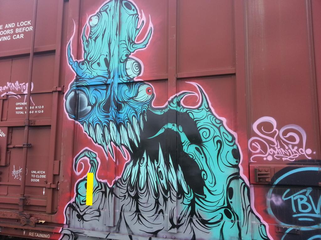 GraffTrain's tweet photo. #GROMINATOR #benching #freight #train #graffiti #rollingtoday #phonesnap #art #photography #spraybombing #tagging http://t.co/DO4E3Bb8Ss