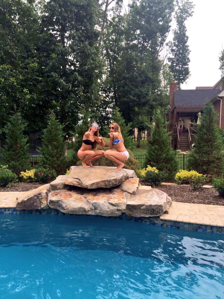 shelbyturek_'s tweet photo. main chick ๐๐ฏ๐ even tho all my pics r w/ you ๐ #iltf ๐ http://t.co/Eh6ZtqIHuk