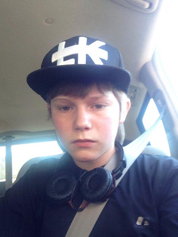BJMCBC's tweet photo. RCMP seek help locating Taylor McCauley, 15, of Moncton, missing since June 15 #nb http://t.co/hZ10Sxt3Ka