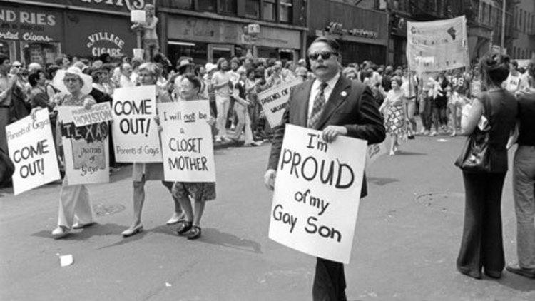 TimeOutNewYork's tweet photo. Take a look back at photos of NYC's pride parade through the decades #lovewins http://t.co/4vUHpzl299 http://t.co/kIb6bcJ7lj