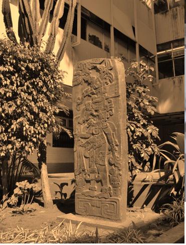 AniArco's tweet photo. #AmomiU porque ha promovido la apreciación del arte. El caso de la réplica de estela Maya, ed. S1 http://t.co/trisQV6yui