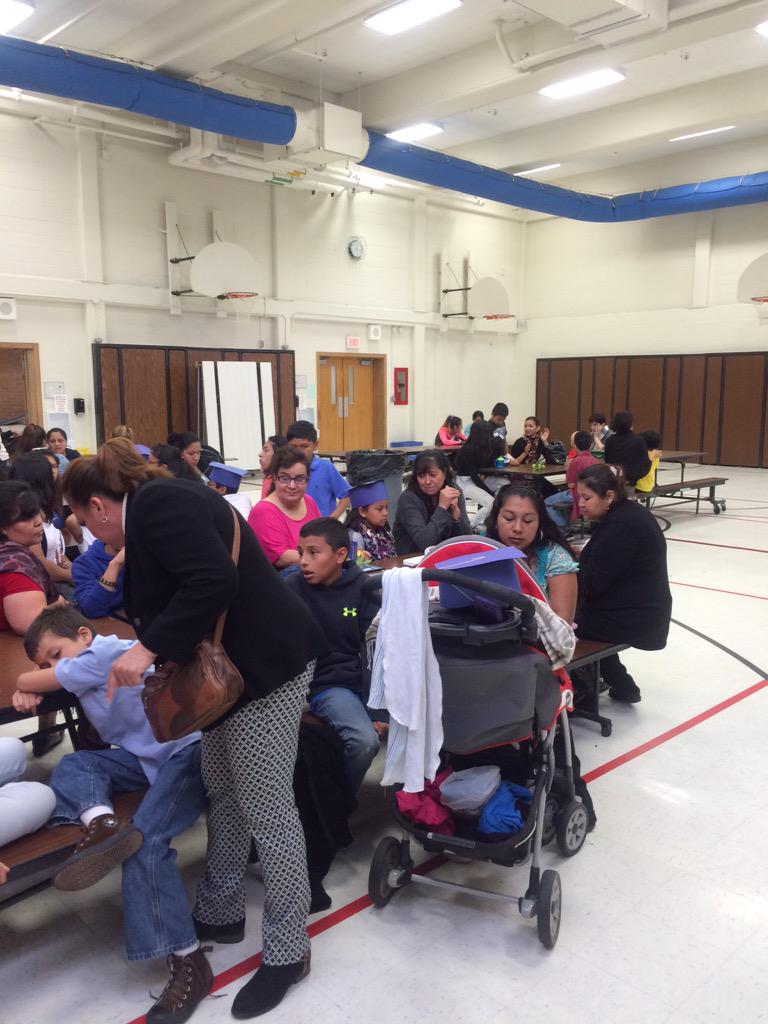 learnandteach04's tweet photo. And the celebration continues! Great food! #parentuniversity #funsummerlearning @62schools http://t.co/4rpgDq55sx