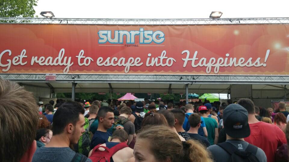 JohanLambrichts's tweet photo. I'm at Sunrise Festival - @sunrise_be in Gierle (Lille), Antwerpen https://t.co/CwxqNmFobg http://t.co/R4ARQM8ond