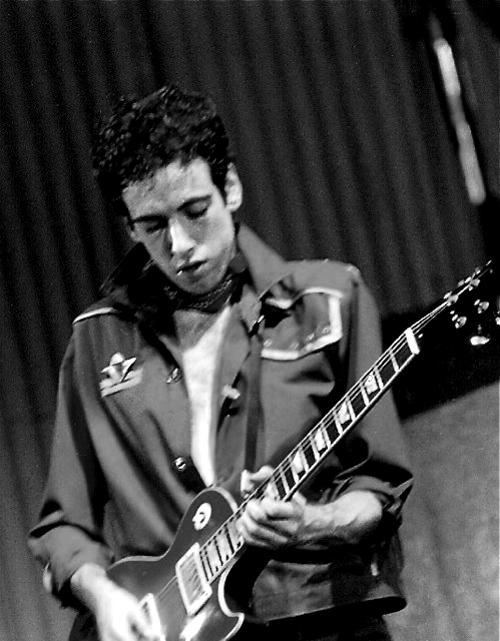 Happy Birthday Mick Jones (60) ex guitarrista, cantante, compositor y co-fundador de 