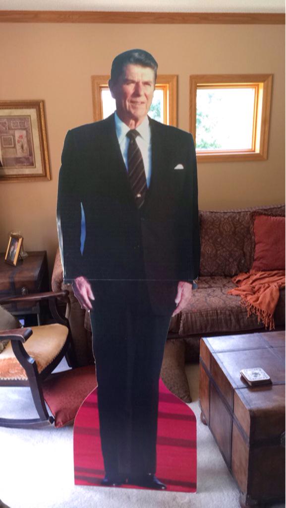 macy_narr's tweet photo. Only at the Narr household do you walk into your living room and find Reagan....#bringRonaldback http://t.co/TGyiY3DDlk