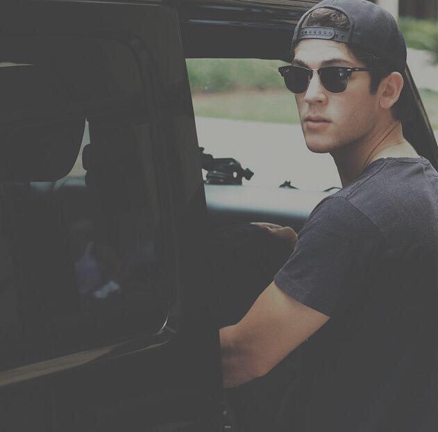 danielanieves60's tweet photo. Missing him so much!😘😘😘😍😍😍😍❤️❤️ http://t.co/nMBCdcULoW