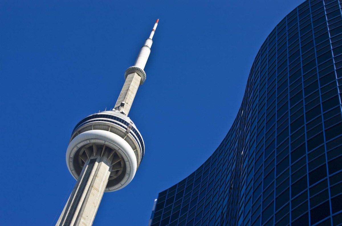 Canada's tweet photo. Happy birthday @TourCNTower! 39 years ago, the CN Tower opened its doors to the public http://t.co/oIBjFeAfOE
