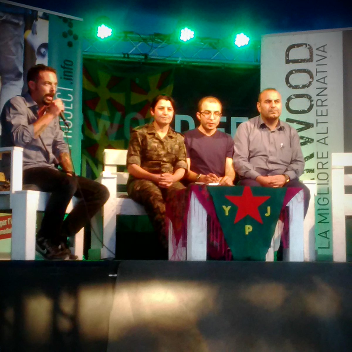 yabastaedibese's tweet photo. From #Rojava to #Sherwood15 #Padua commander #Ypj #Nessrin and mayor #Kobane @curdistani @Hevallo @TheRojavaReport http://t.co/mIiaxhUbzy