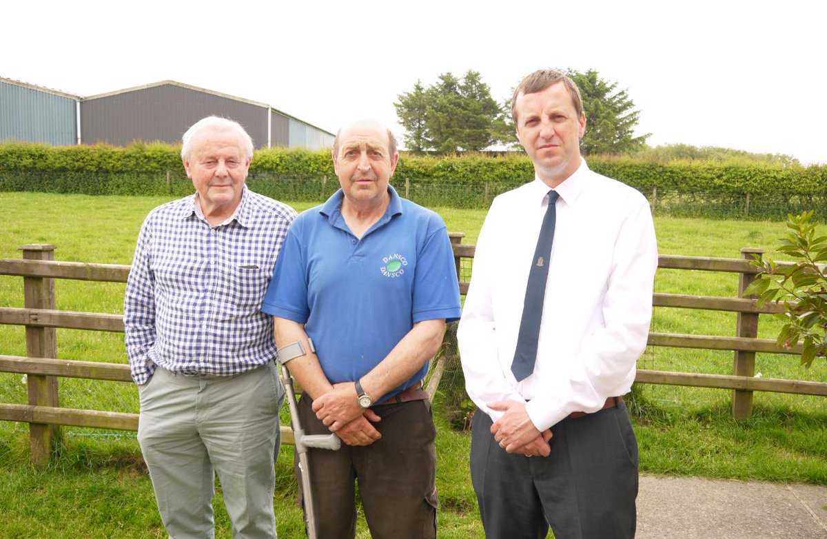Carmjournal's tweet photo. "Do not axe vital service" says farmer saved by police helicopter #SaveX99 http://t.co/bmgZ5QxNZ4 http://t.co/Wa0ltKLtz0
