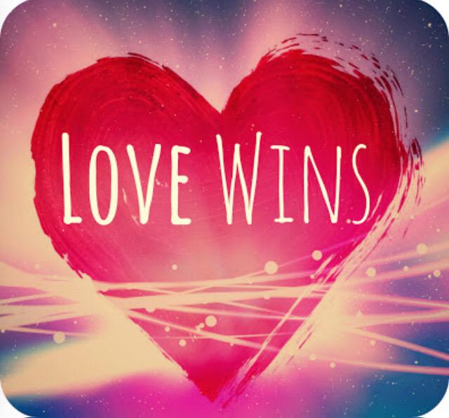 chari1283's tweet photo. Marriage Equality for all in the U.S. It's about time! #lovewins #HistoryInTheMaking http://t.co/96VtXjuOBm