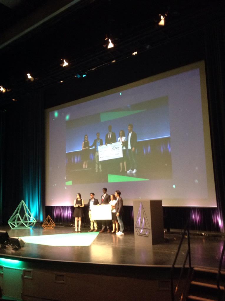 hellotomorrowtr's tweet photo. @NanolyB from theUSA wins Materials&amp;Manufacturing track prize sponsored by @AirbusGroup Congratz! @hellotmrc #HTC2015 http://t.co/TvXi38AsKM