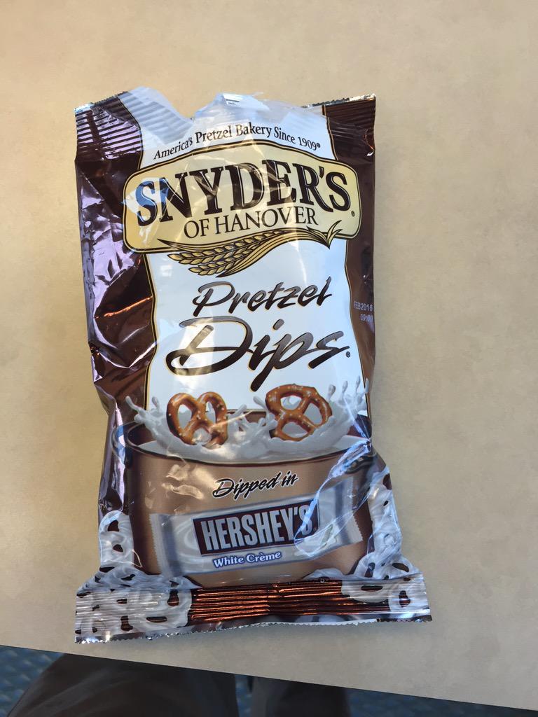 CShaww21's tweet photo. White chocolate pretzels will be the death of me http://t.co/GqlhN9laCq