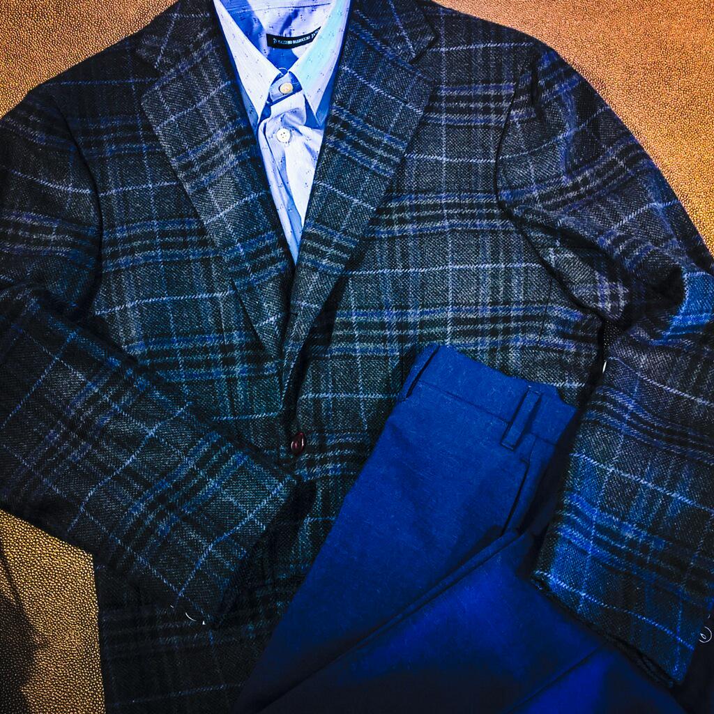 Save 60% off (FINAL MARKDOWN) of fall fashion for 5 more days, then our doors on the waterfront will close forever.