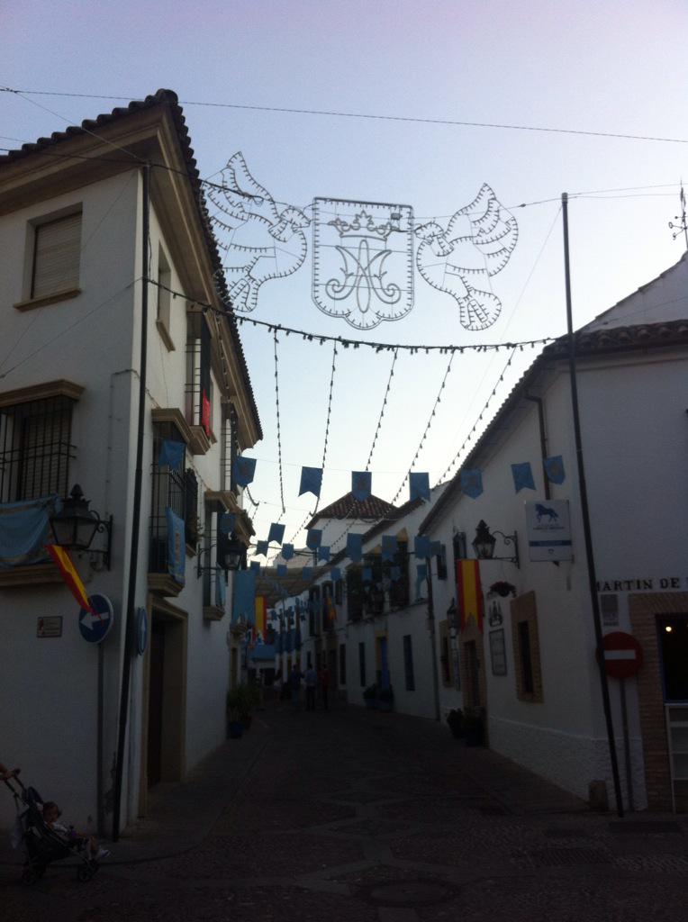 San Basilio y Puente Genil @PdC_ElBlog <a href="/PuenteGenilSuen/">user877899</a> @ActualidadCofrD <a href="/Imag_Labrador/">Imaginero Labrador</a>
