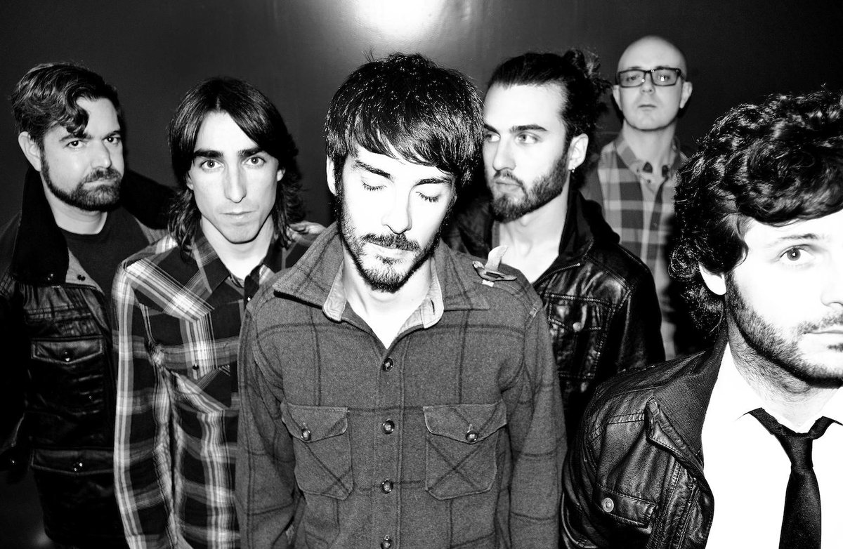 OlebuMexico's tweet photo. La banda @vetustamorla promete de este concierto una velada inolvidable -> 
http://t.co/hETeCun8if http://t.co/QK5uUXXTub