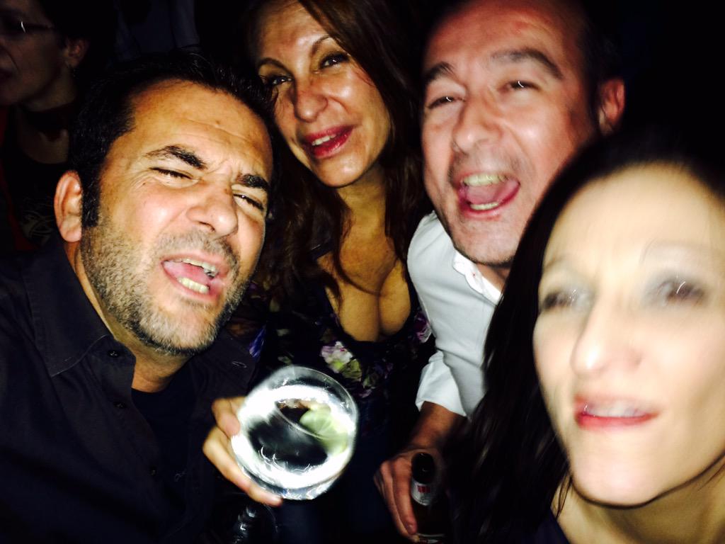 mtemprano's tweet photo. @losmoleculas 5º aniversario? Mañana? Yeahhhh...!!!! http://t.co/FpfuUEBOTL