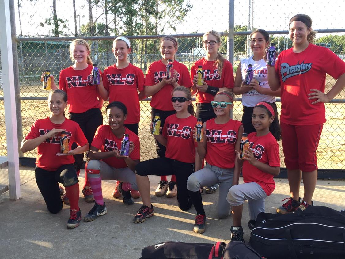 FLImpact18U's tweet photo. TY #ChrisF and @DrinkBODYARMOR for coming to our practice tonight! #readyforstates #putinthework #findaway http://t.co/S6pEmkTR4a
