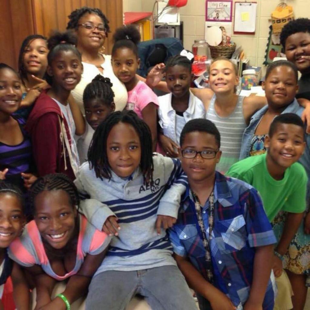 ksbfootball's tweet photo. AWWWW IM GONNA MISS THIS CLASS AND MY TEACHER MS.GLENN http://t.co/dgxfZSLHfV