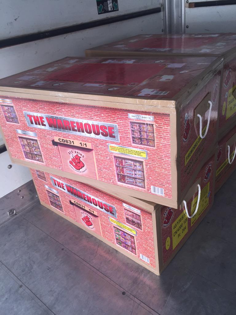 mrbaytown's tweet photo. #bigtimefireworks http://t.co/MQhkXorZoW