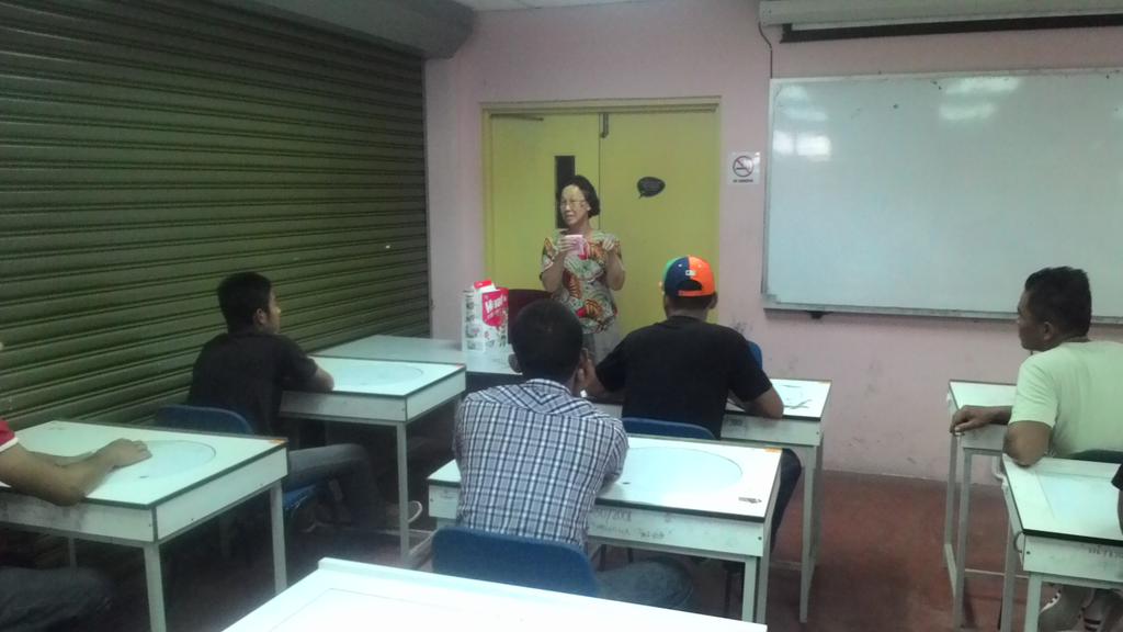 CCSCKuantan's tweet photo. Latihan &amp; Kemahiran 'Sulaman' Kolej Komuniti Kuantan @AADK_Kuantan @AADK_Pahang @AADKMalaysia @AbdGhani_57 http://t.co/3A2wC5kogm