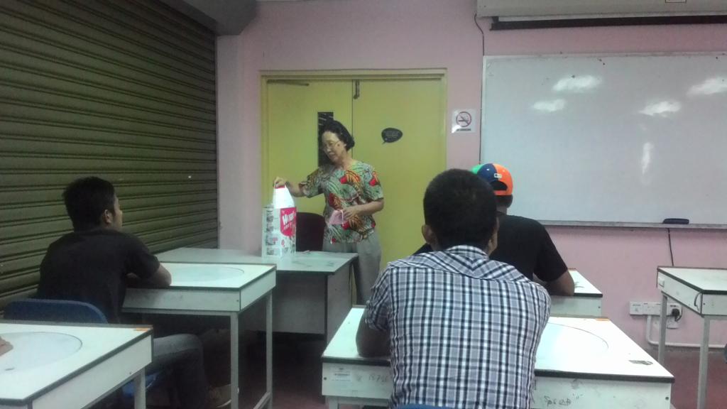 CCSCKuantan's tweet photo. Latihan &amp; Kemahiran 'Sulaman' Kolej Komuniti Kuantan @AADK_Kuantan @AADK_Pahang @AADKMalaysia @AbdGhani_57 http://t.co/3A2wC5kogm