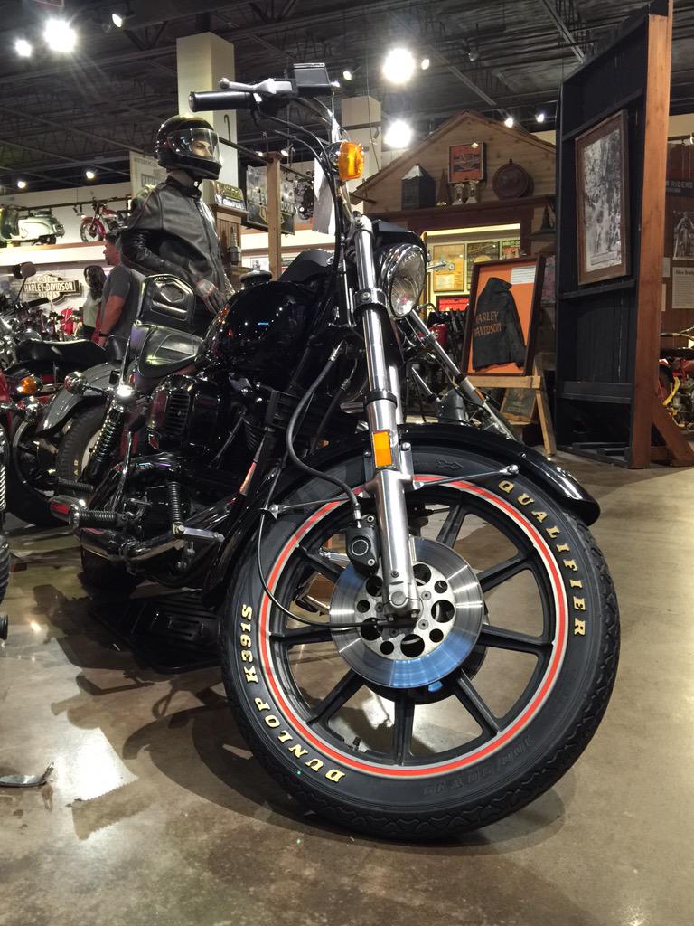 RideDunlop's tweet photo. 1982 @harleydavidson "Sturgis" at the @NatMotorMuseum wrapped with Dunlop K391 tires! #JPOpenHouse @JPCycles http://t.co/K6iKe7ZIf3