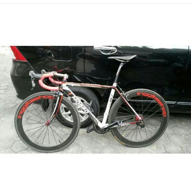 Bantu share.. Kehilangan sepeda. dicuri orang.mosso 730TCA size s 50.. Gs 105 10speed.. Pedal 105. #fnfjb #KotaSolo
