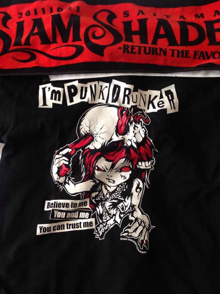 tanaka_HR's tweet photo. 待ちに待ったLUNA SEAフェス！
Tシャツはハイパーコアで参戦する！
暴れてくるぜ！ http://t.co/iG3UjHV82c