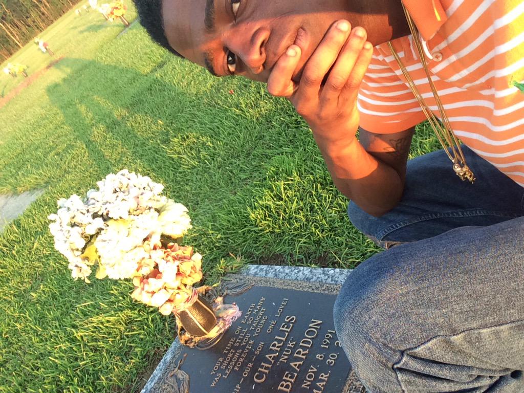 _CrazySwag's tweet photo. I'll never forget about you fam 🙏🏽 #RipNuk http://t.co/trCs02epzx