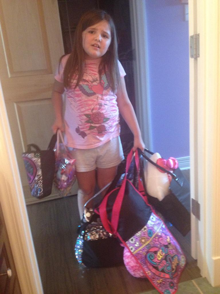 mads_177's tweet photo. She packed bc there was a tornado warning.. http://t.co/dc8OtwbRXs