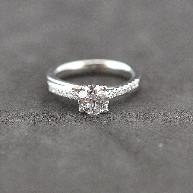 PlatinumWorks's tweet photo. 0.80ct D colour Exceptional white! #Dcolour #diamonds #engagementrings #Platinum #PlatinumCork #cork #Ireland http://t.co/qZBCNPx0jX
