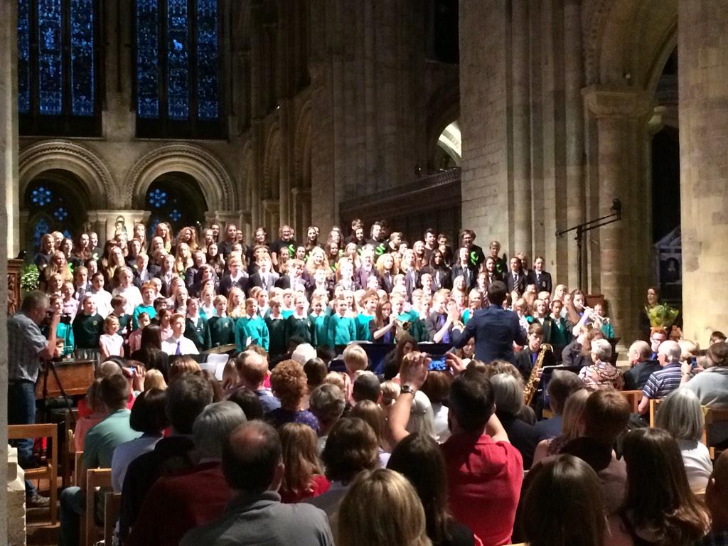 Rousing finale with combined choirs and Mountbatten Big Band. #RomseySCF Well done all!