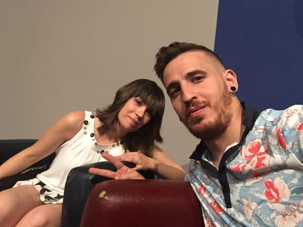 craparicio7's tweet photo. Uno poco de cine con lo mas bonito del mundo!!!!!😊😊 @ADCEnfermera #AhoraONunca http://t.co/tBQvW8lZ7s
