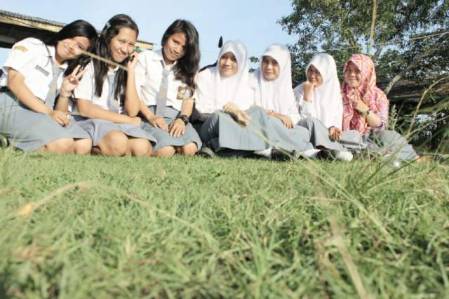 LarasAstrikaP's tweet photo. Rt @auliapamungkas1: Kapan bisa gini lagi wee @LarasAstrikaP @febrianiitha97 @meriyantii @Vivi_Fartha http://t.co/ec0iVEWnA3"
